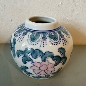 Vintage Hand painted Oriental Ginger Jar Flower Pattern Porcelain NO LID